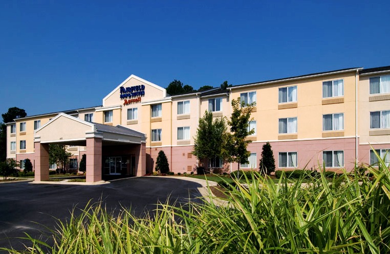 Fairfield Inn & Suites